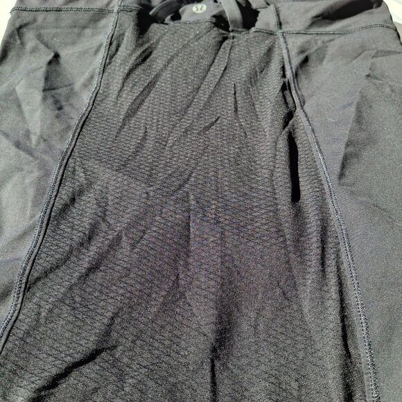 Lululemon Tank Top with built in bra - Picture 4 of 6